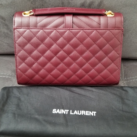💥SOLD💥NWT YSL Medium Calfskin Shoulder Bag - Picture 2 of 8